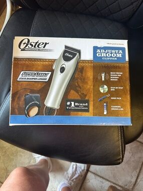 Oster Adjusta Groom Clipper Kit — Silver, Blue, Brown